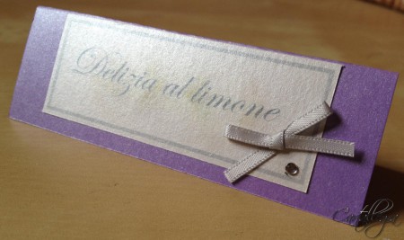 cartoncino segnagusto in carta perlata e raso